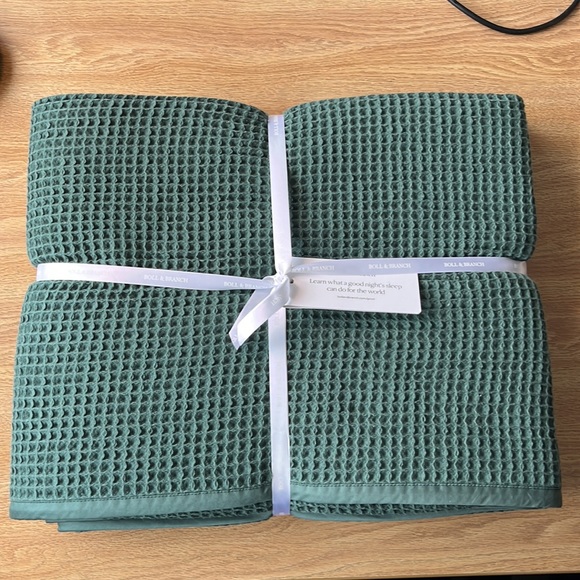 Boll and Branch Waffle Bed Blanket (Spruce) - Picture 2 of 5